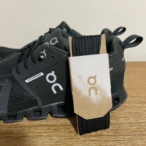 On Swiss-engineered women’s performance running shoes and clothing.